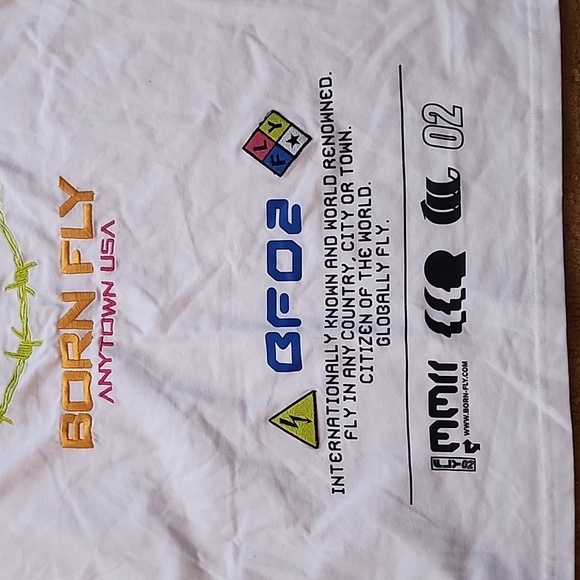 Born Fly Men's T-shirt Size Large NWT - Picture 12 of 12